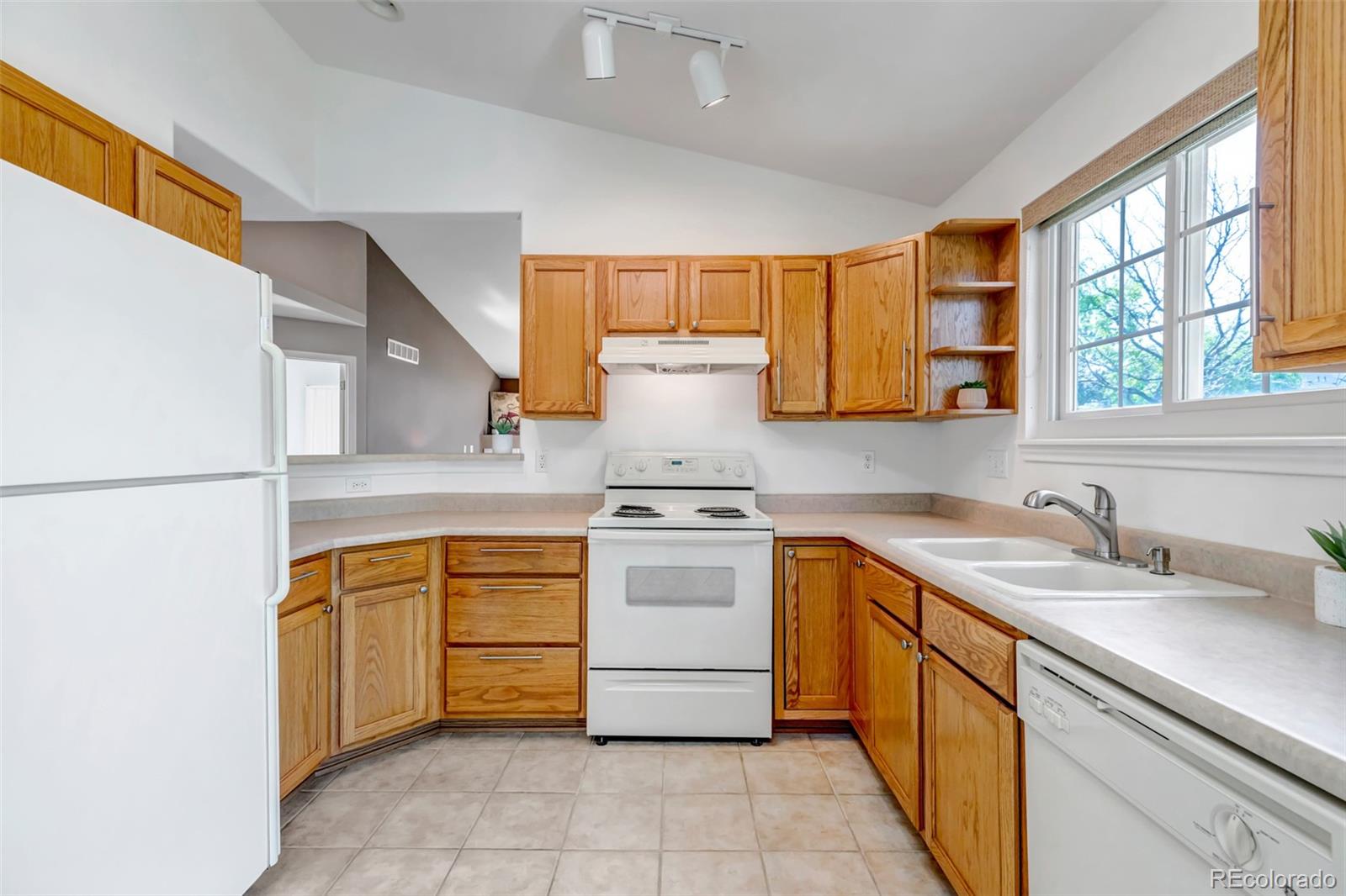 MLS Image #13 for 18384 e bethany place,aurora, Colorado