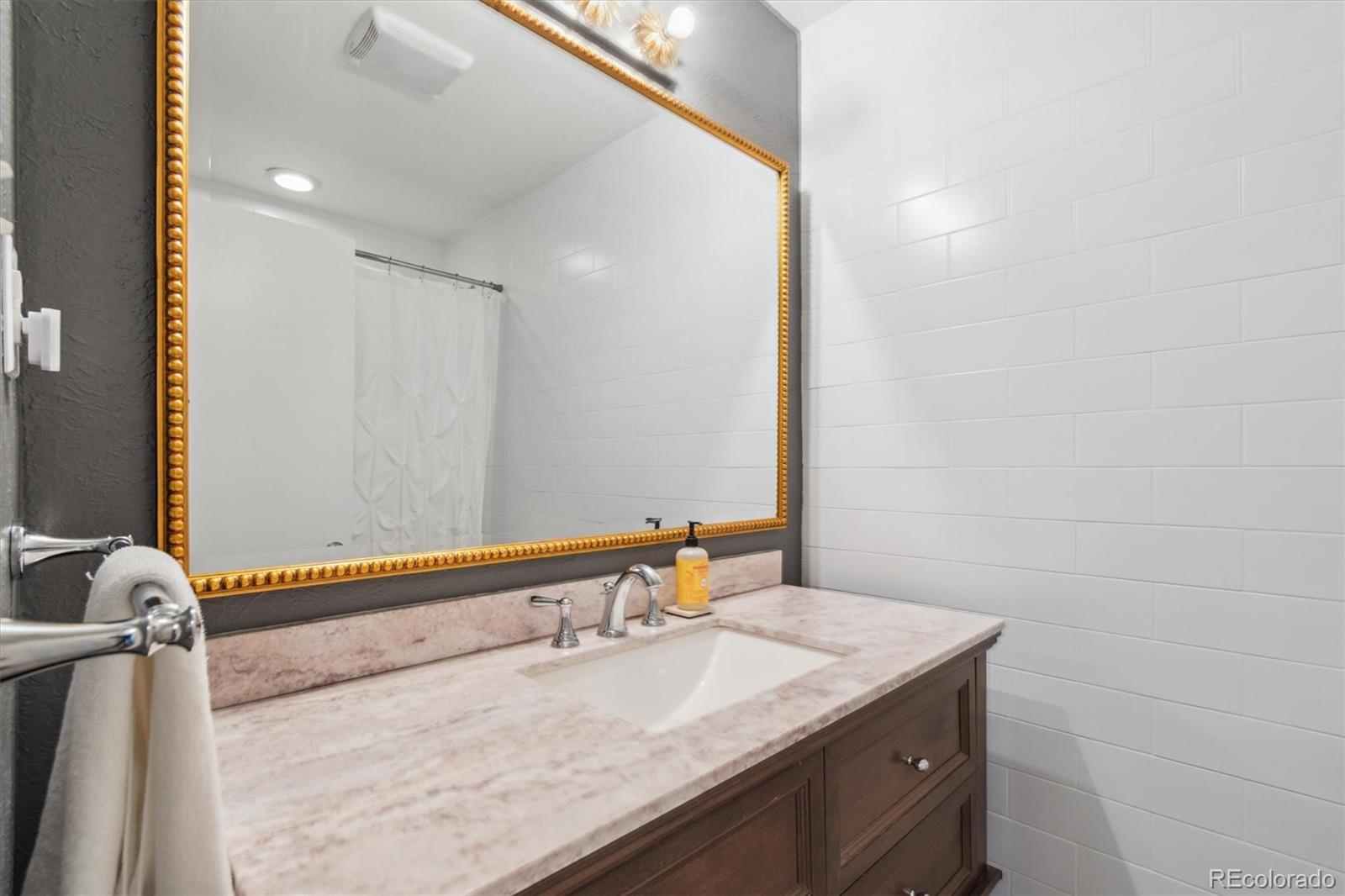 MLS Image #10 for 806 s jersey street,denver, Colorado