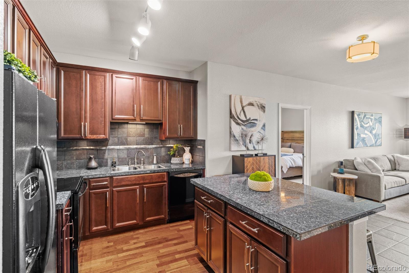 MLS Image #3 for 15460  canyon gulch lane,englewood, Colorado