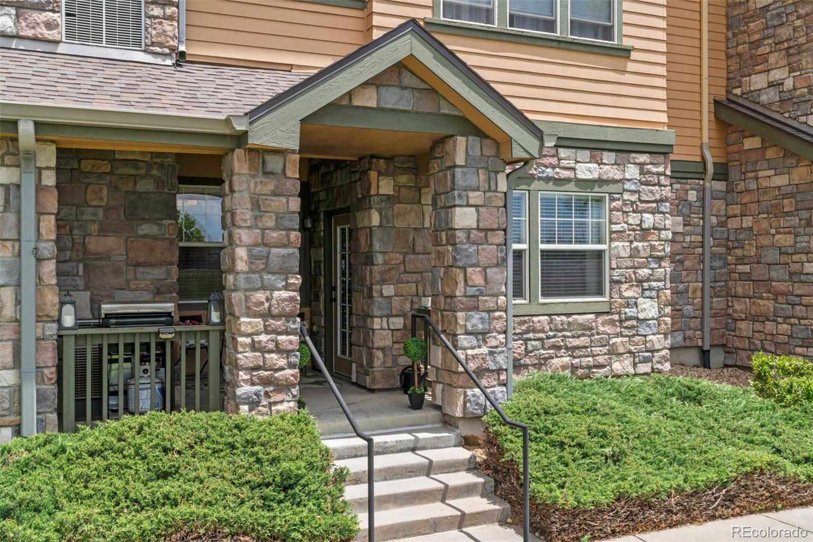 MLS Image #37 for 15460  canyon gulch lane,englewood, Colorado