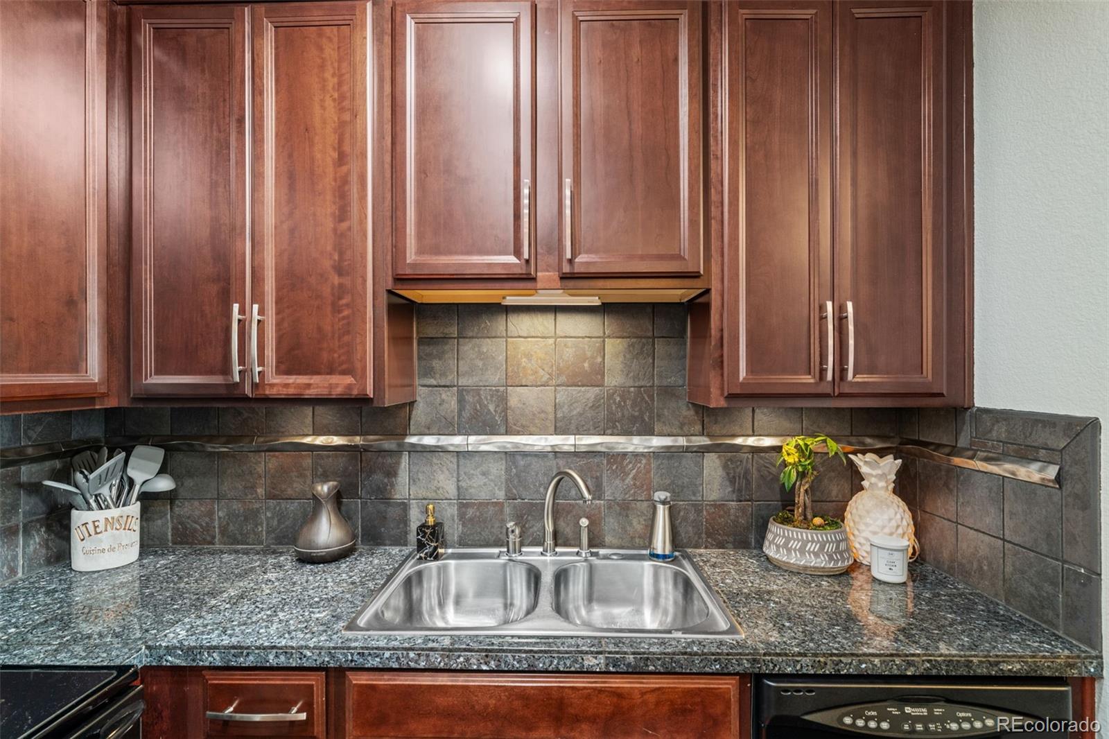 MLS Image #7 for 15460  canyon gulch lane,englewood, Colorado