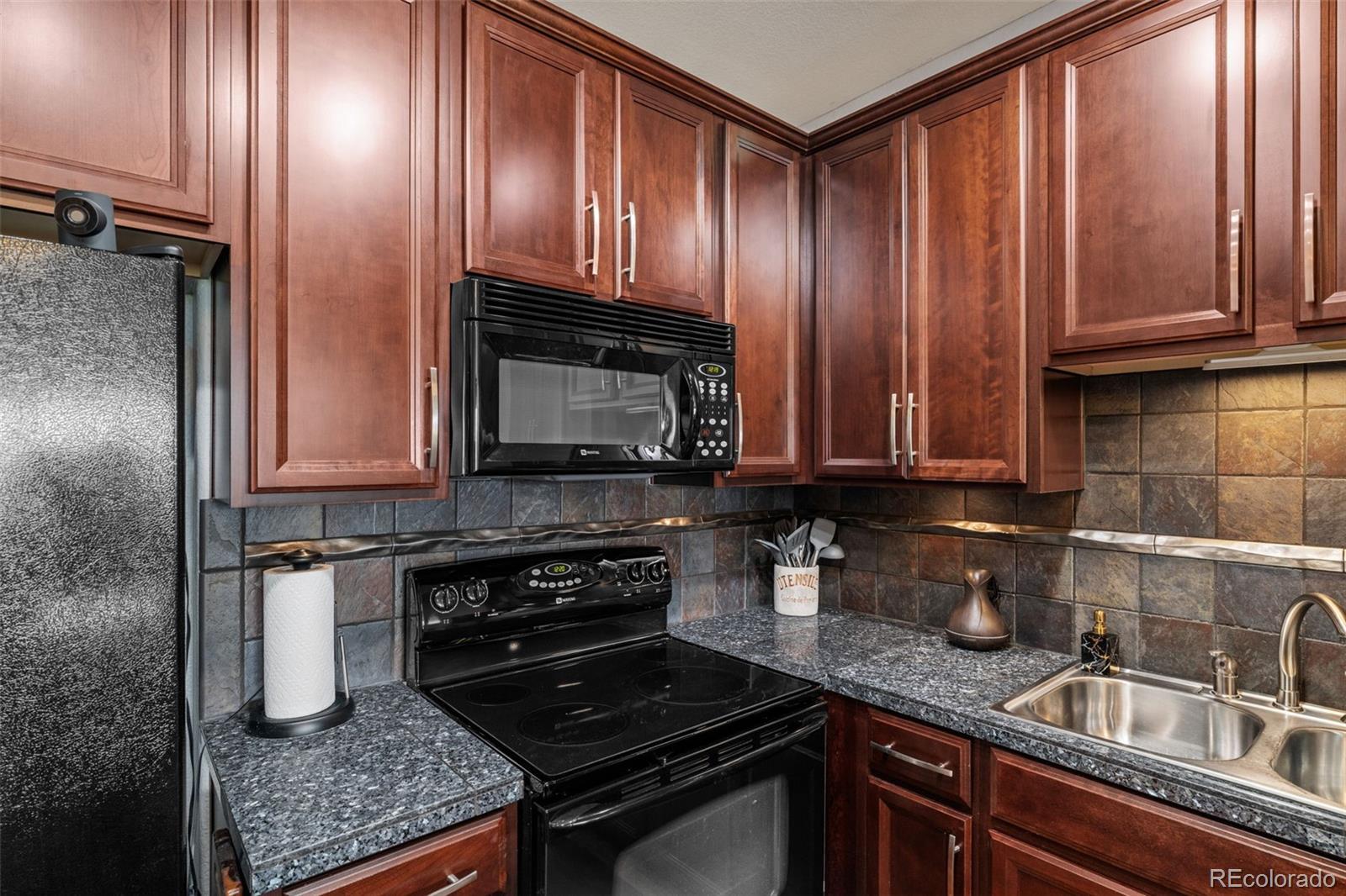 MLS Image #8 for 15460  canyon gulch lane,englewood, Colorado