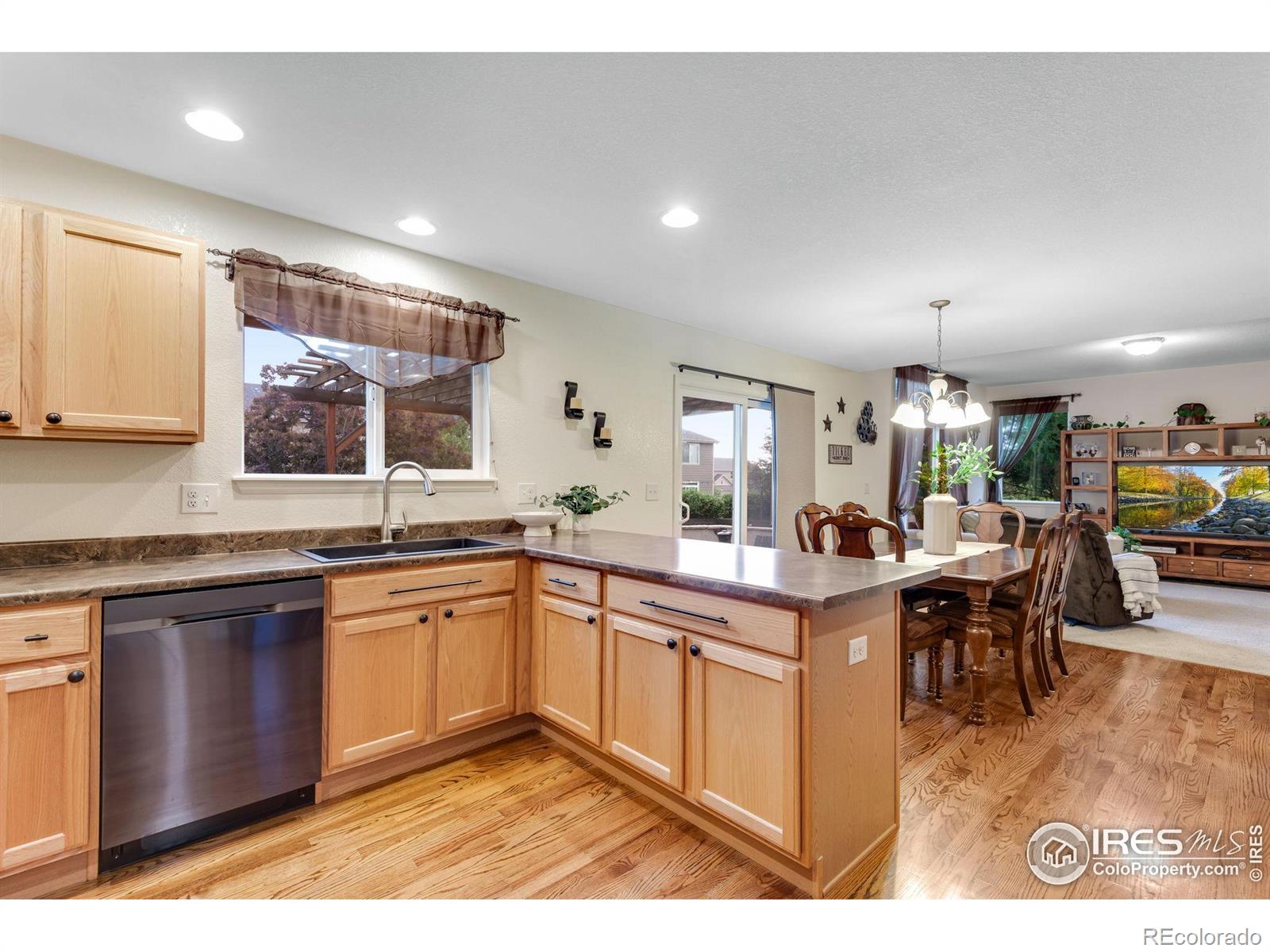 MLS Image #12 for 84  plover way,johnstown, Colorado