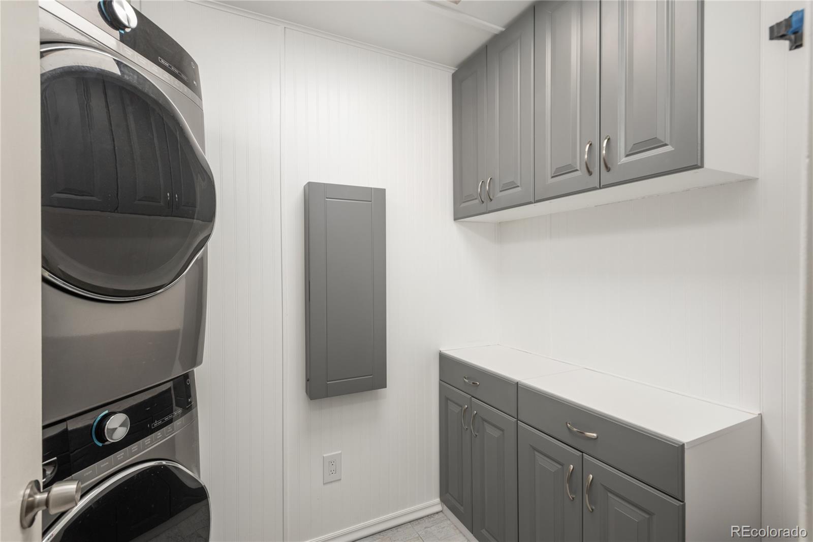 MLS Image #12 for 33589  robin court,elizabeth, Colorado