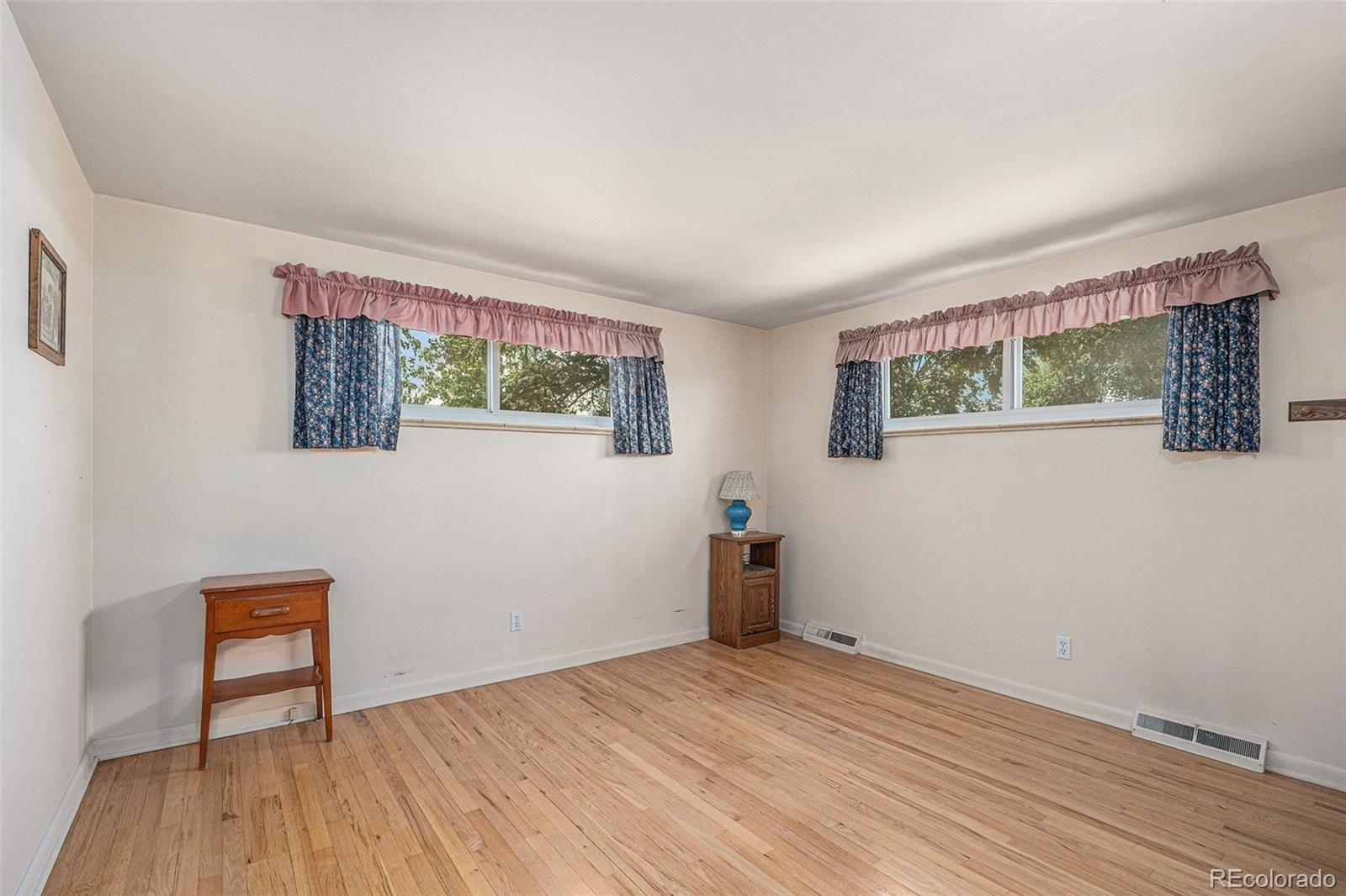 MLS Image #10 for 14751 e 24th avenue,aurora, Colorado