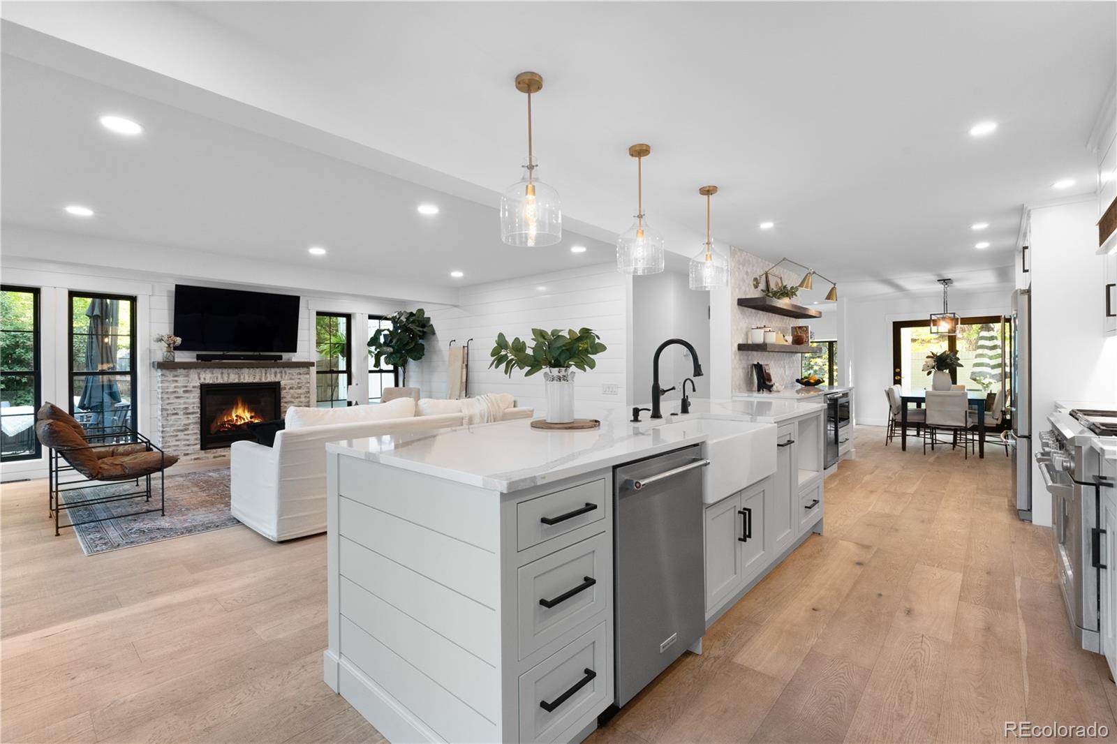 MLS Image #11 for 3235 e easter place,centennial, Colorado