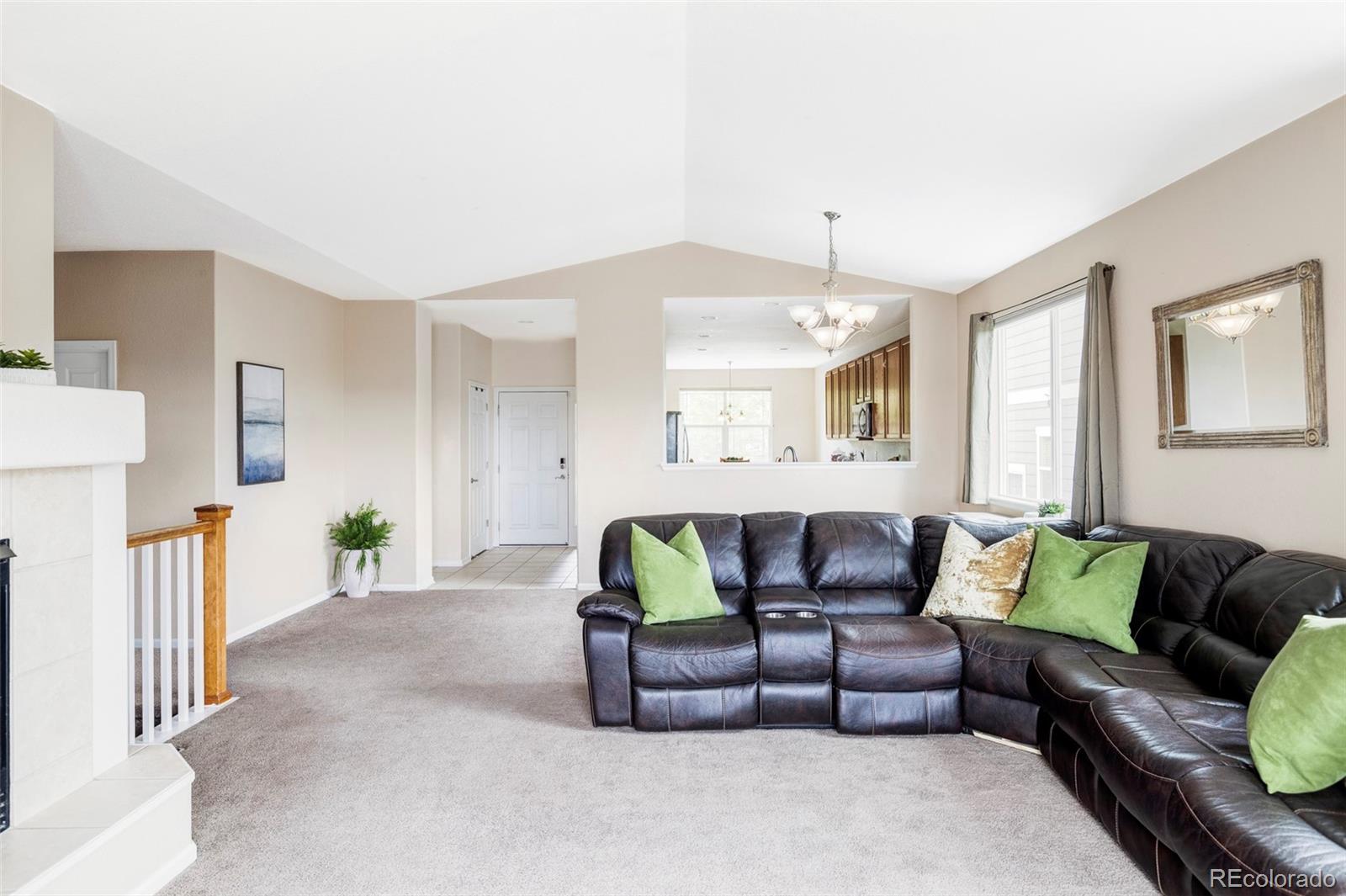 MLS Image #2 for 3972 s shawnee way,aurora, Colorado
