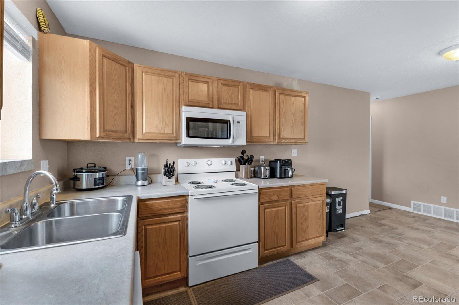 MLS Image #9 for 4555  hollyridge drive,colorado springs, Colorado