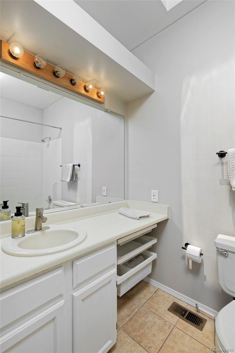MLS Image #13 for 690 w jamison circle,littleton, Colorado