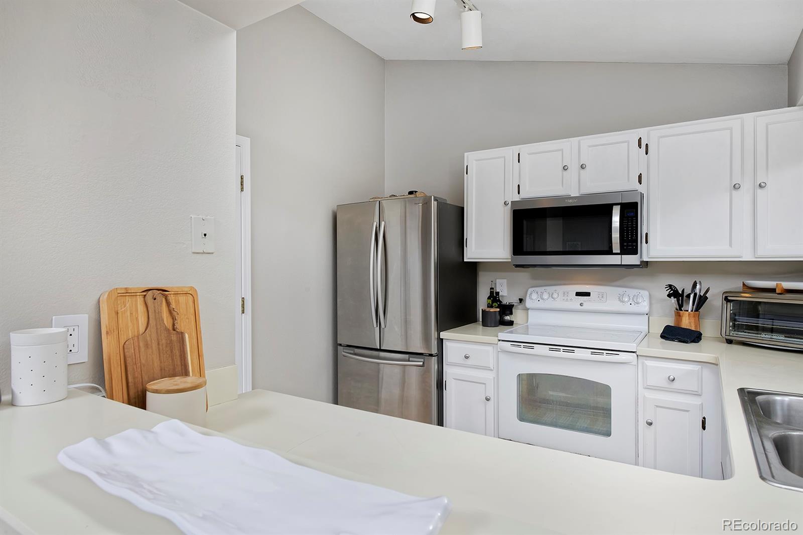 MLS Image #7 for 690 w jamison circle,littleton, Colorado