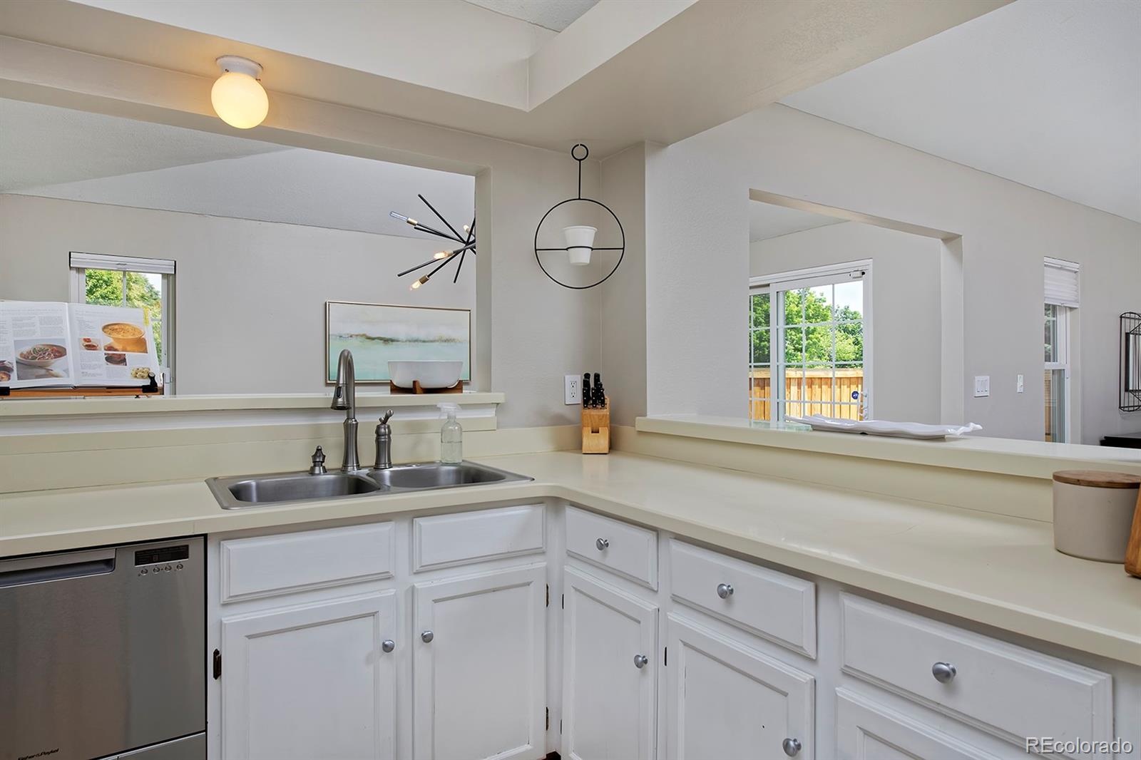 MLS Image #8 for 690 w jamison circle,littleton, Colorado