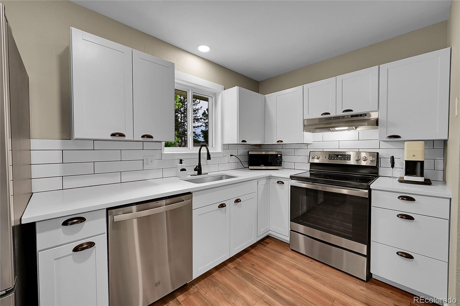 MLS Image #2 for 962 s potomac way,aurora, Colorado