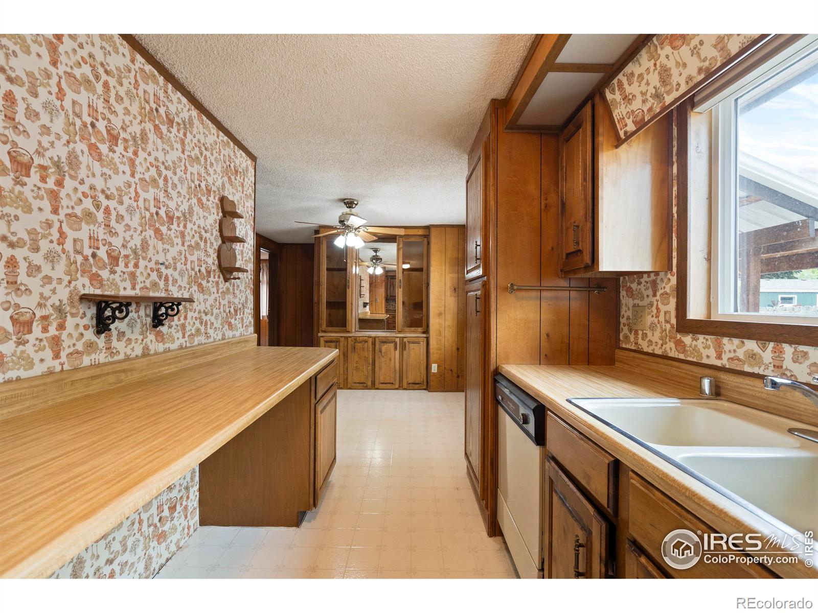 MLS Image #10 for 1155  caroline court,loveland, Colorado