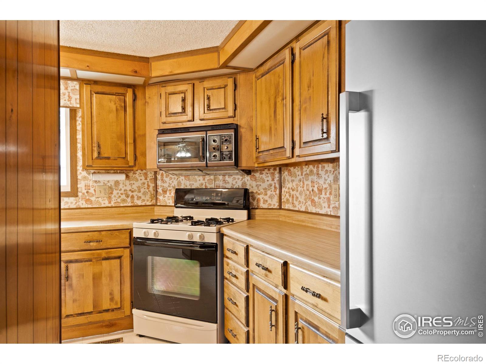 MLS Image #11 for 1155  caroline court,loveland, Colorado