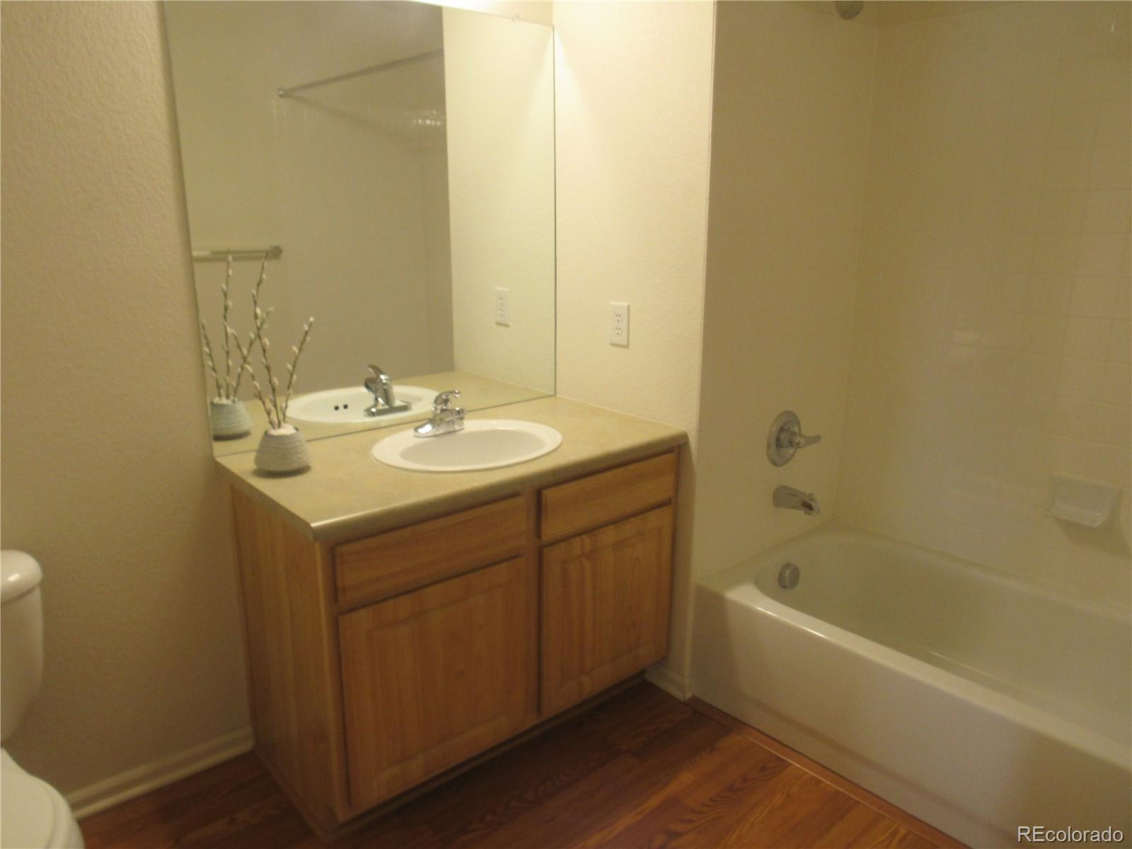 MLS Image #13 for 555  alton way,denver, Colorado