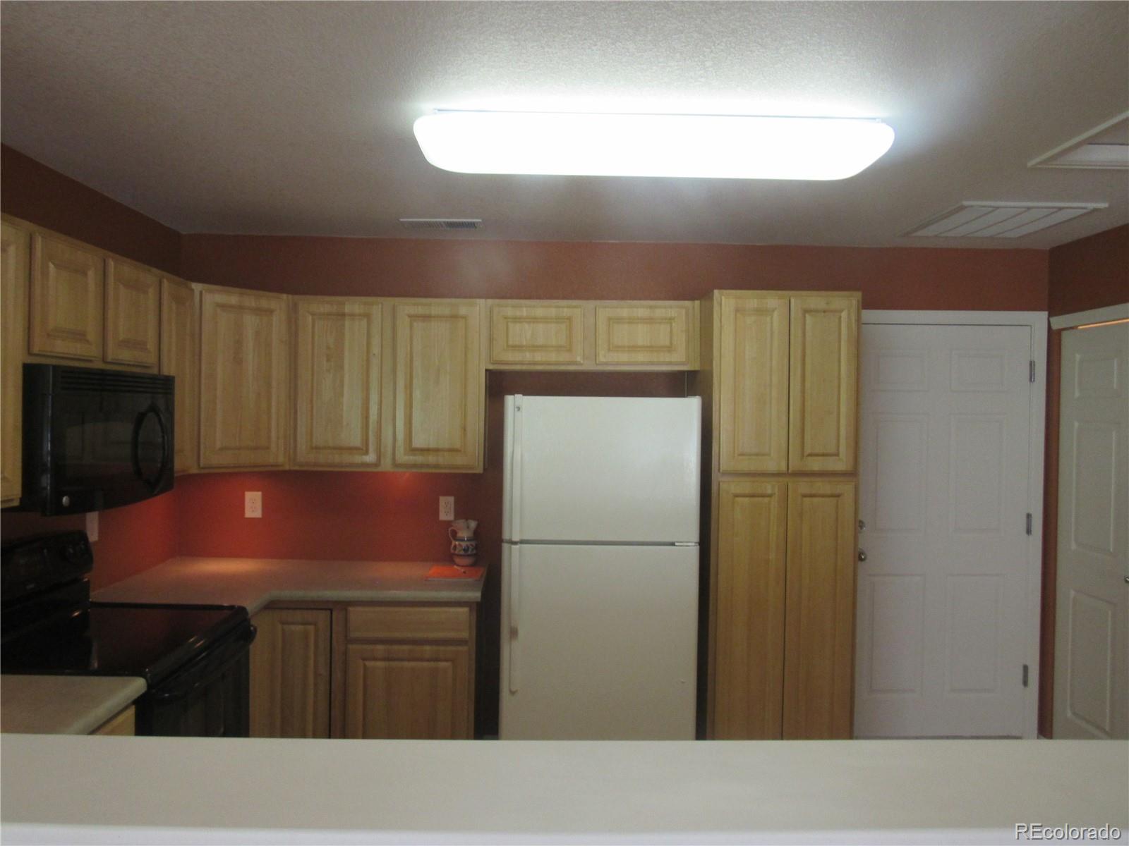MLS Image #8 for 555  alton way,denver, Colorado