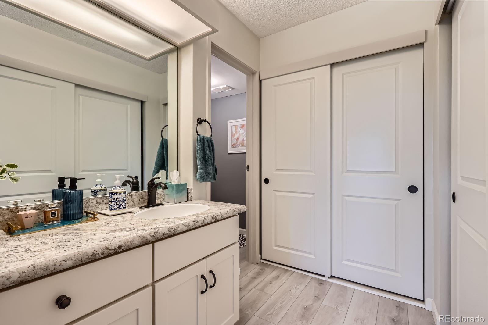 MLS Image #11 for 14390 e marina drive,aurora, Colorado