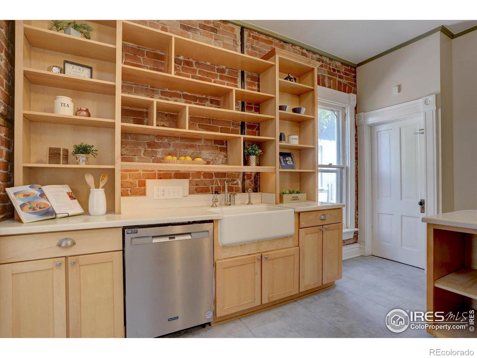 MLS Image #18 for 1315  gaylord street,denver, Colorado