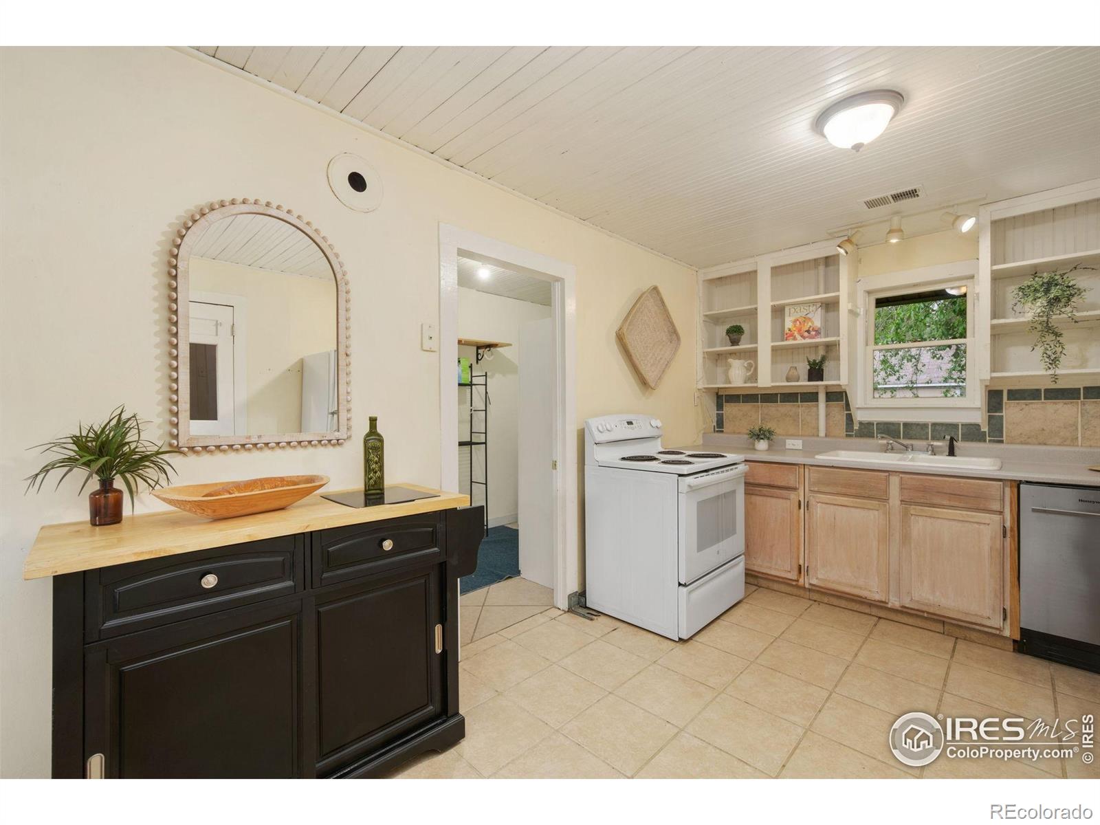 MLS Image #4 for 415  sycamore street,fort collins, Colorado