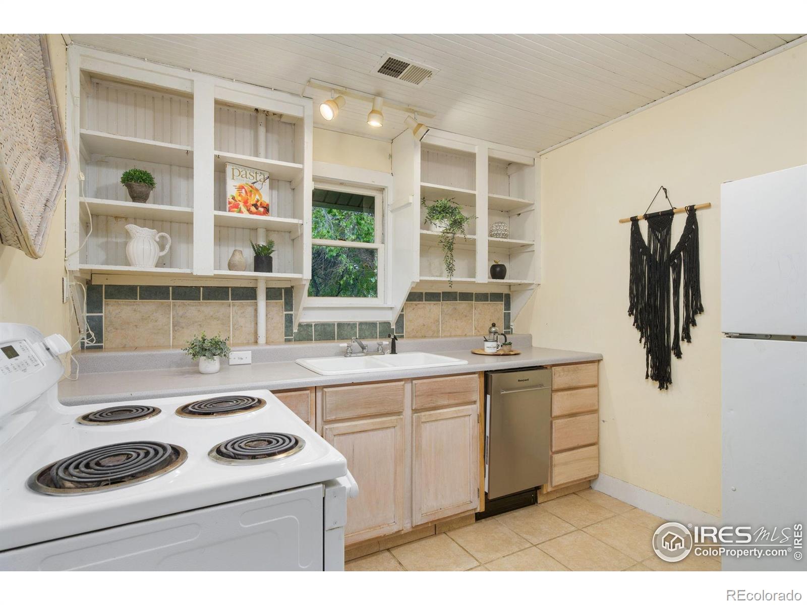 MLS Image #5 for 415  sycamore street,fort collins, Colorado