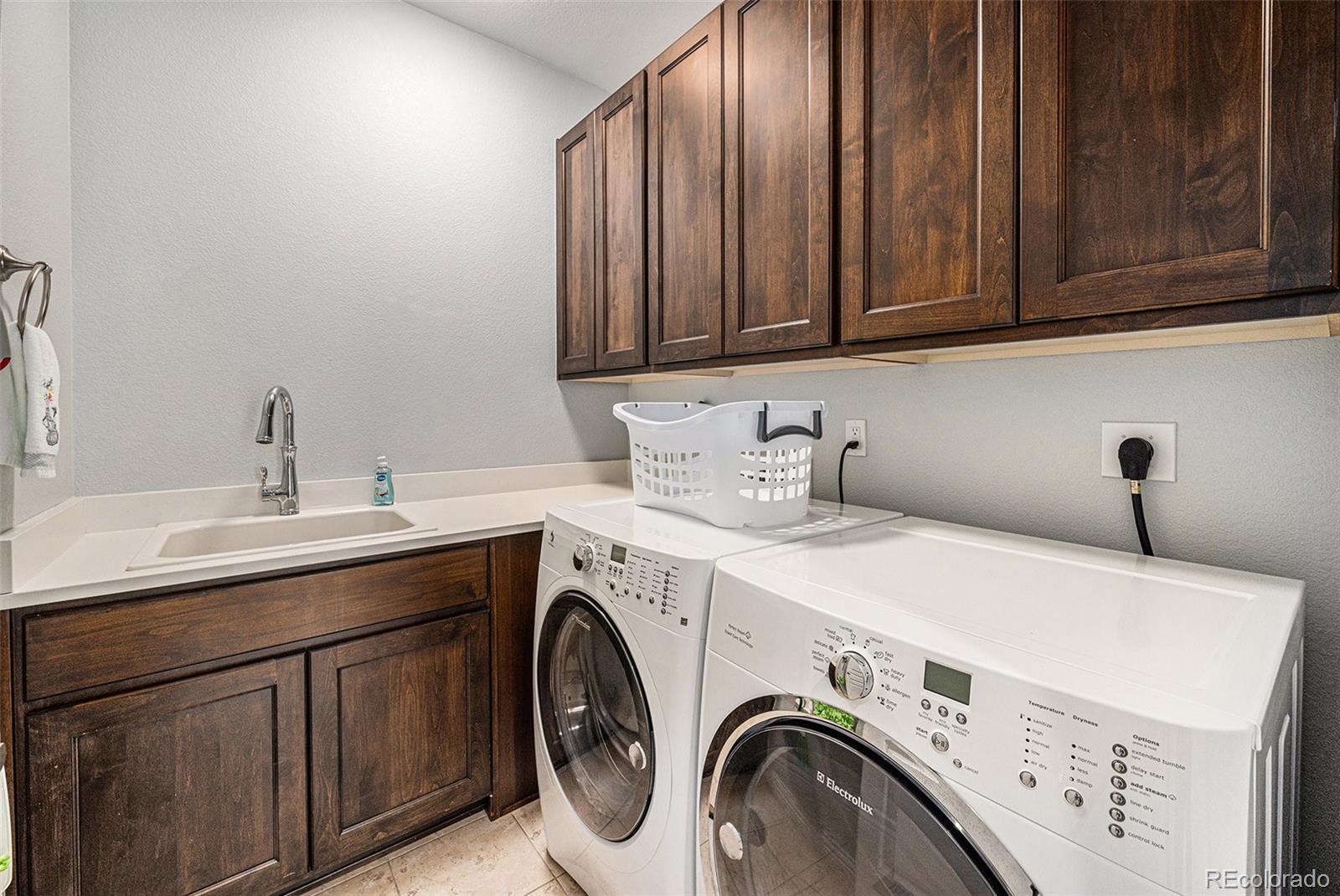 MLS Image #17 for 13942 w 87th drive,arvada, Colorado