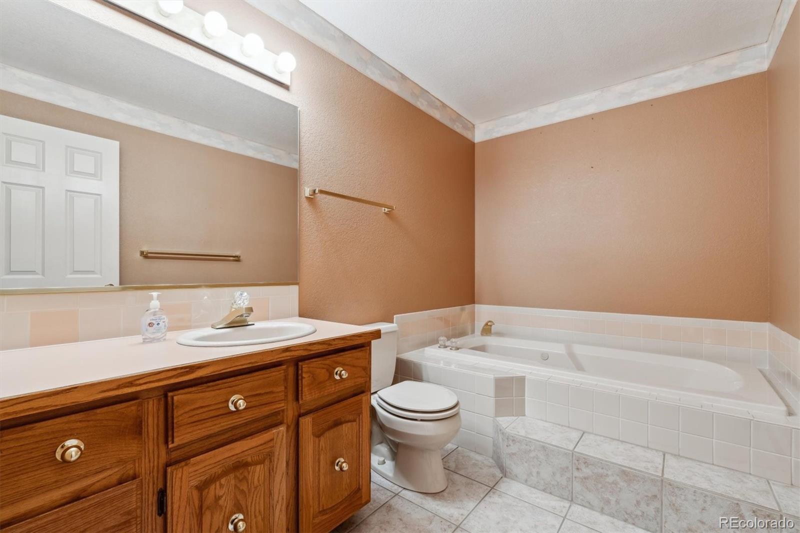 MLS Image #14 for 2010  46th avenue,greeley, Colorado