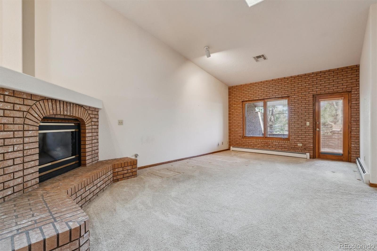 MLS Image #16 for 2010  46th avenue,greeley, Colorado