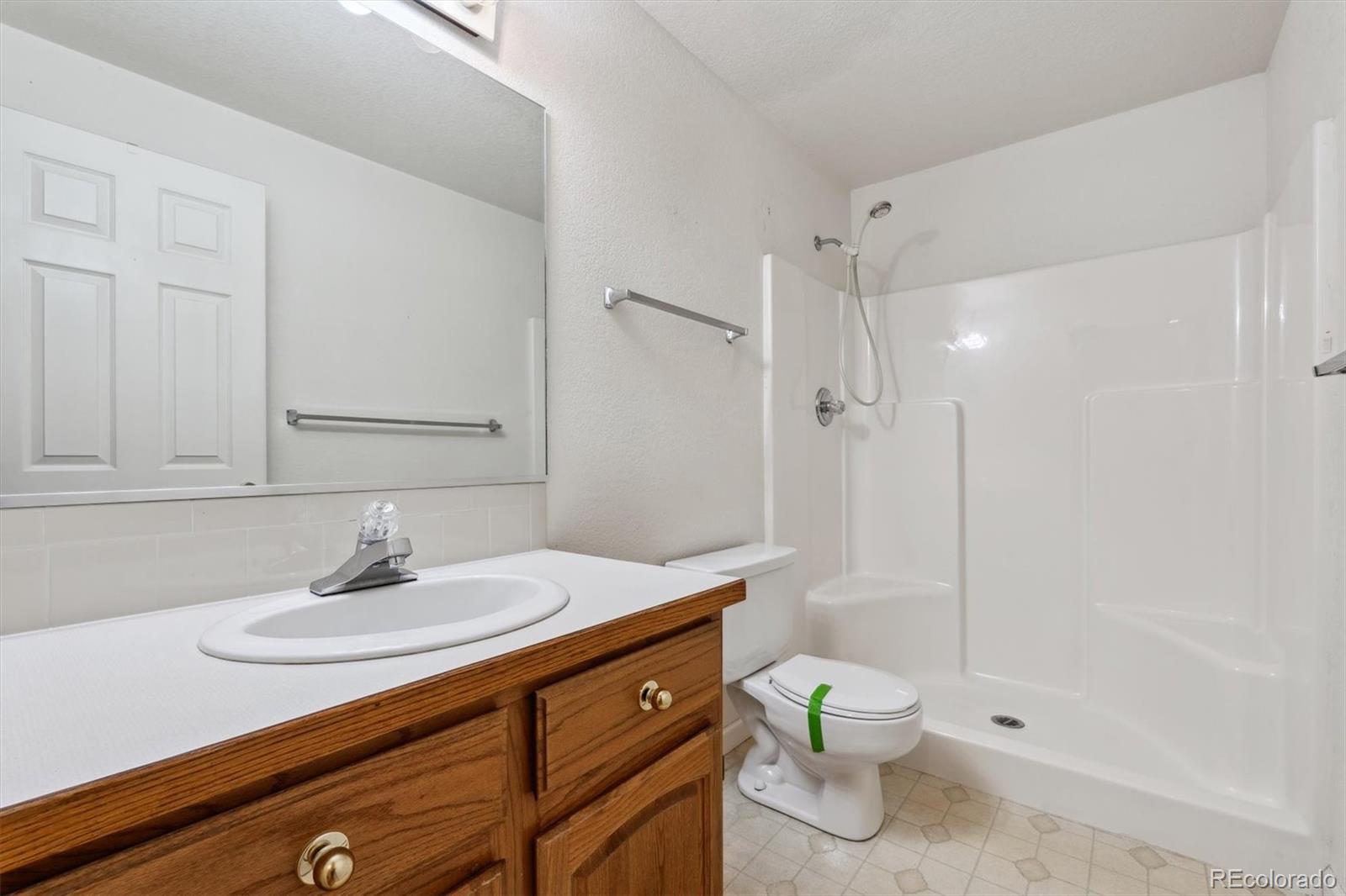 MLS Image #22 for 2010  46th avenue,greeley, Colorado