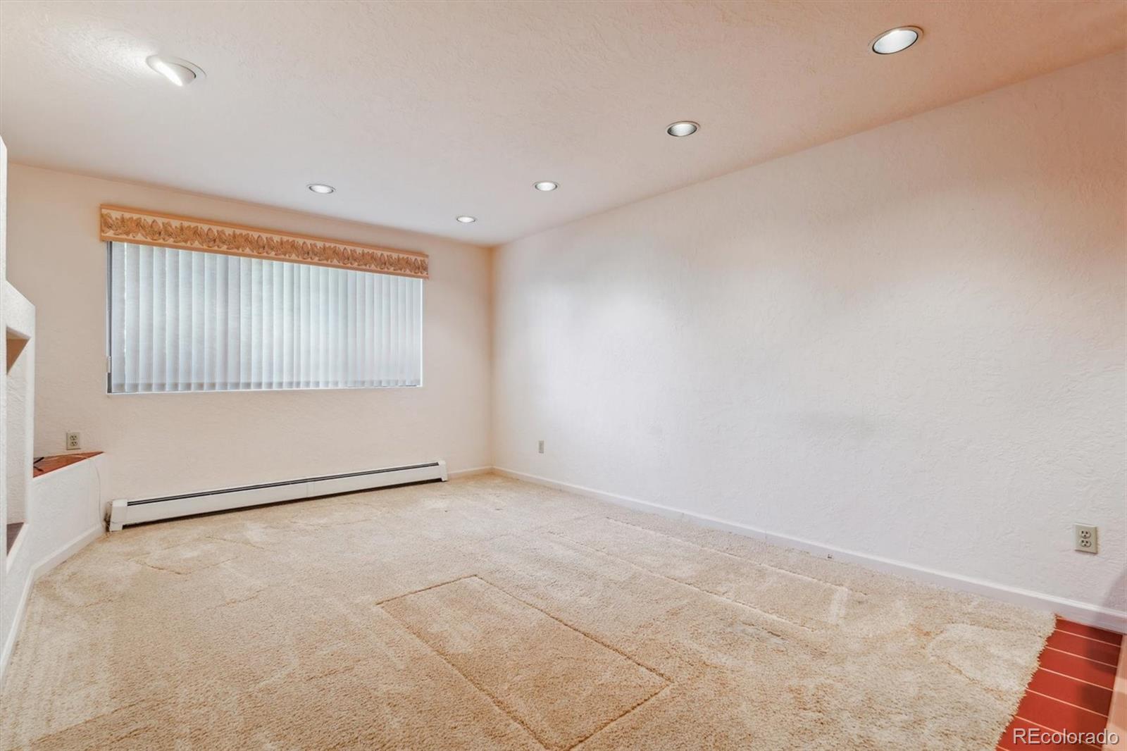 MLS Image #23 for 2010  46th avenue,greeley, Colorado