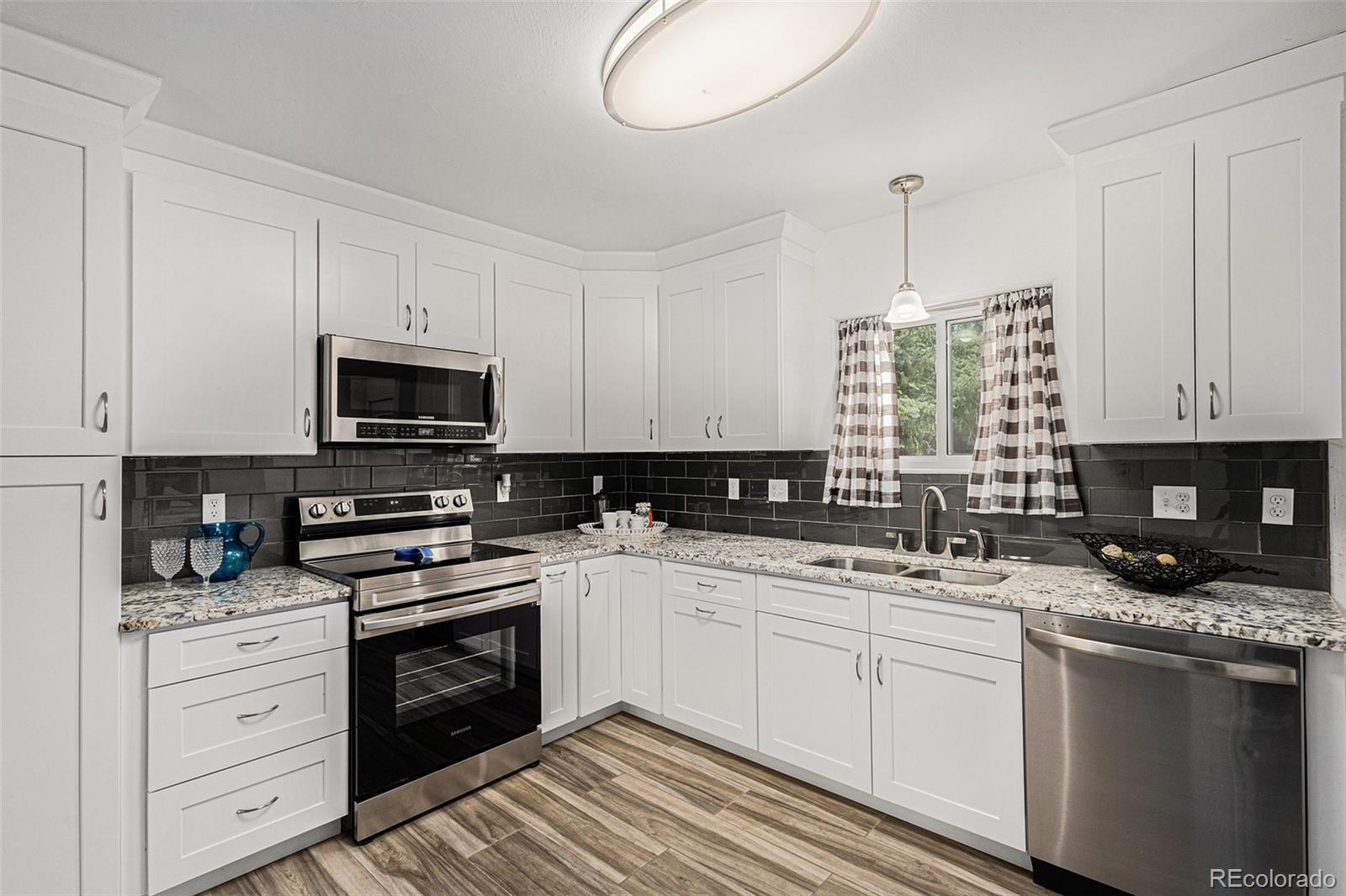 MLS Image #4 for 3715  manchester street,colorado springs, Colorado