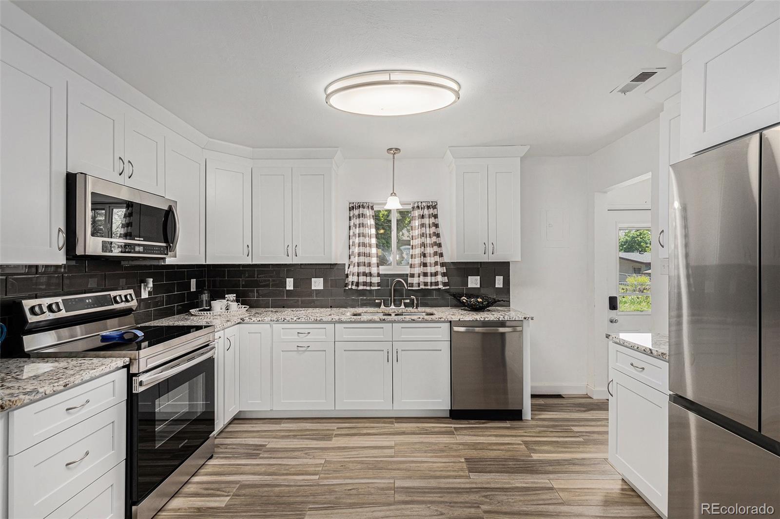 MLS Image #5 for 3715  manchester street,colorado springs, Colorado