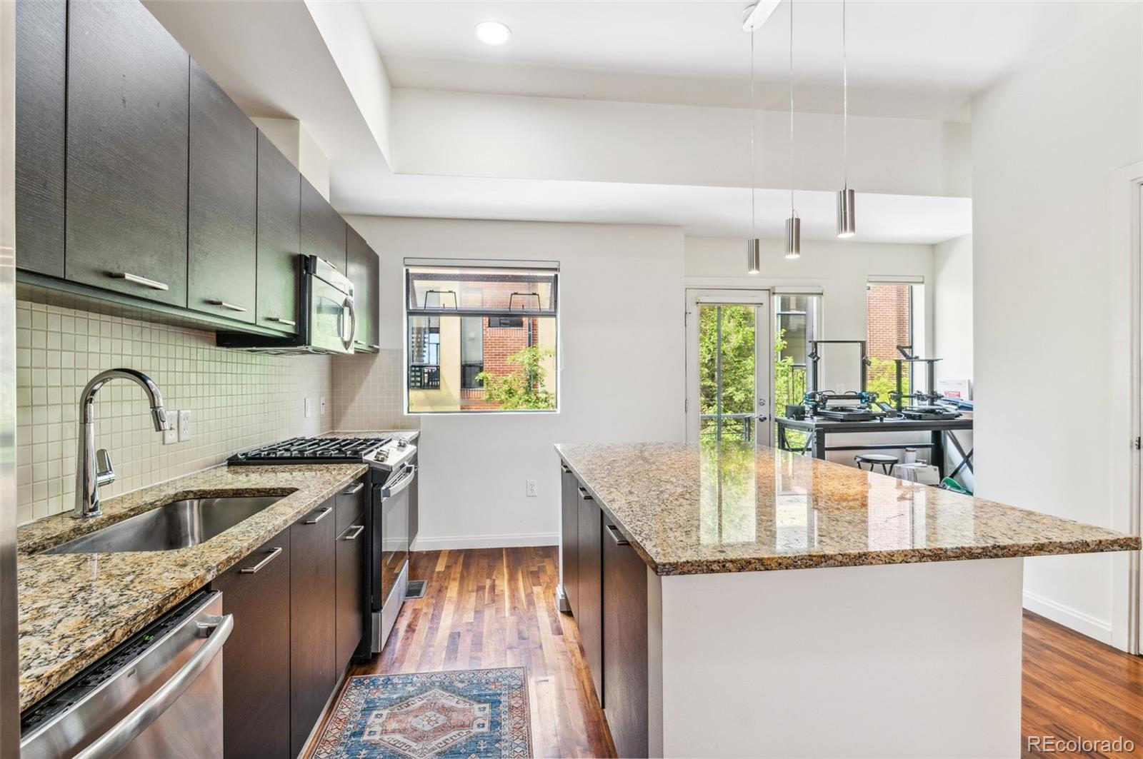 MLS Image #12 for 2325  walnut street 4,denver, Colorado