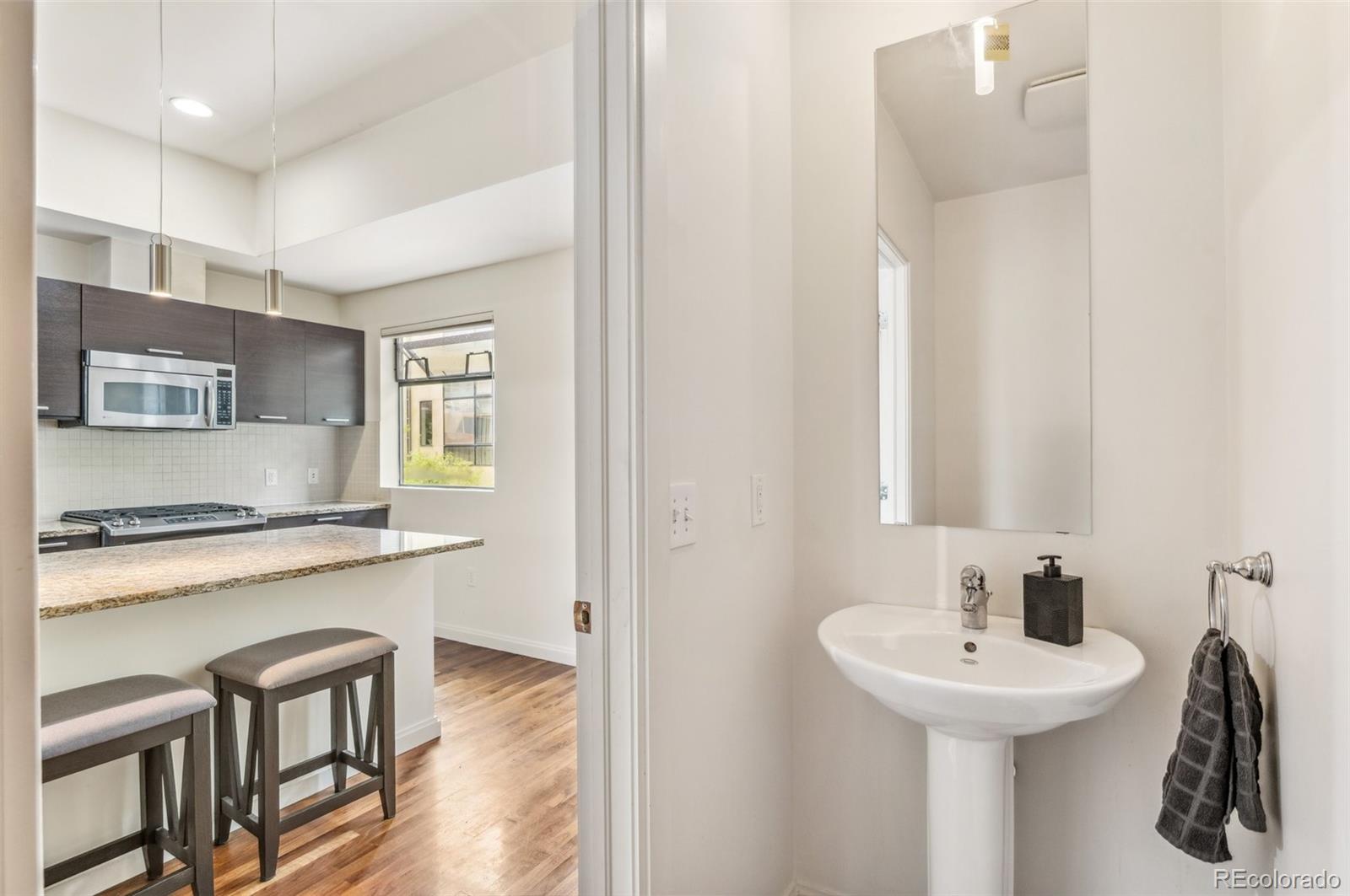 MLS Image #13 for 2325  walnut street 4,denver, Colorado