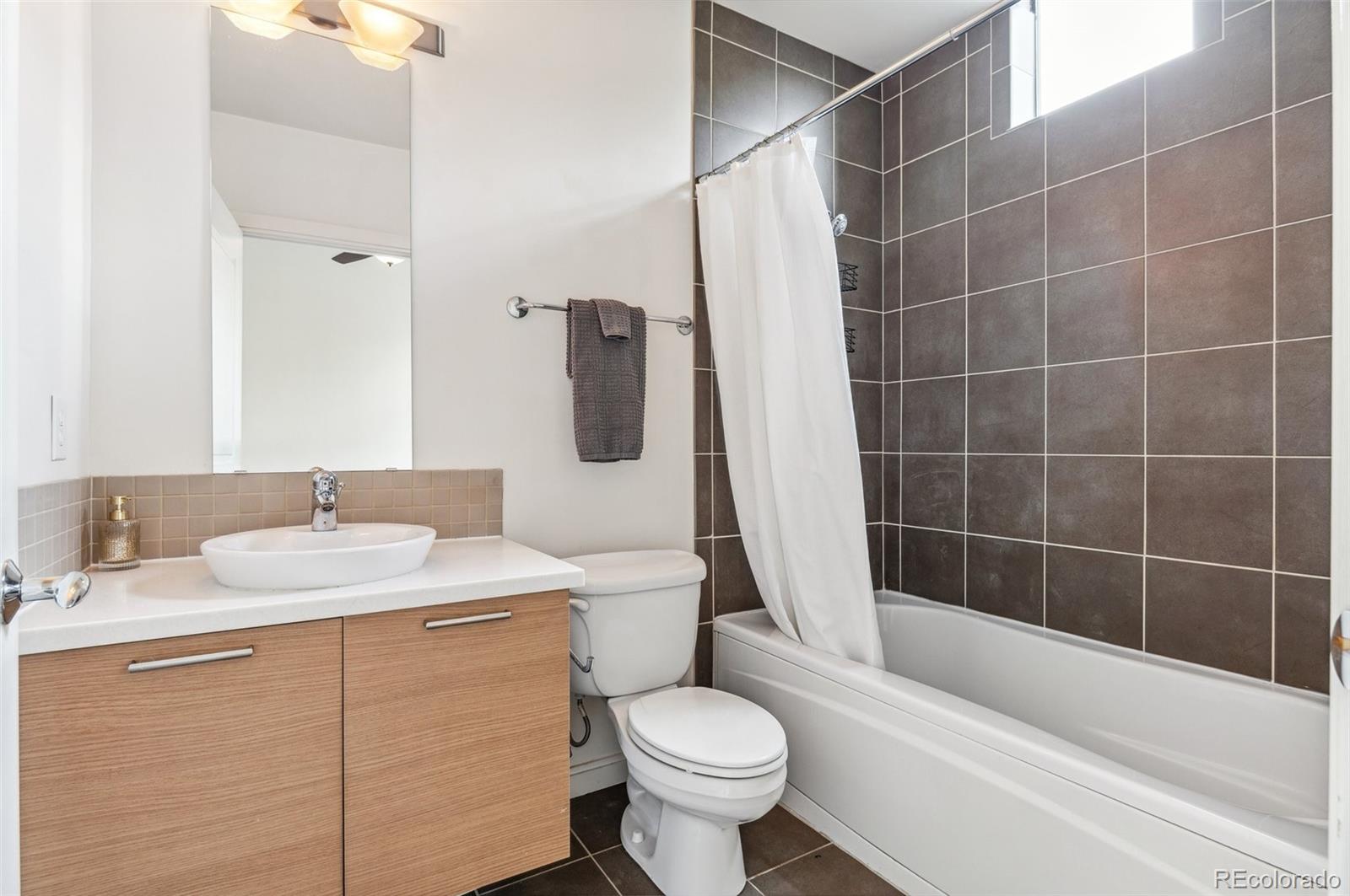 MLS Image #24 for 2325  walnut street 4,denver, Colorado