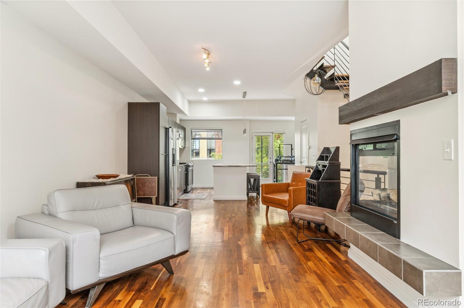 MLS Image #6 for 2325  walnut street 4,denver, Colorado