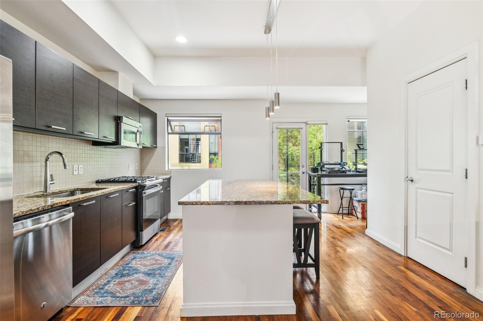 MLS Image #8 for 2325  walnut street 4,denver, Colorado
