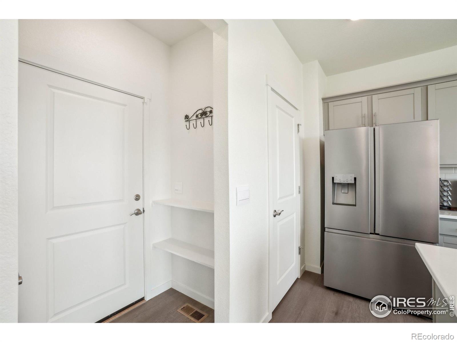 MLS Image #14 for 1800  vantage parkway,berthoud, Colorado