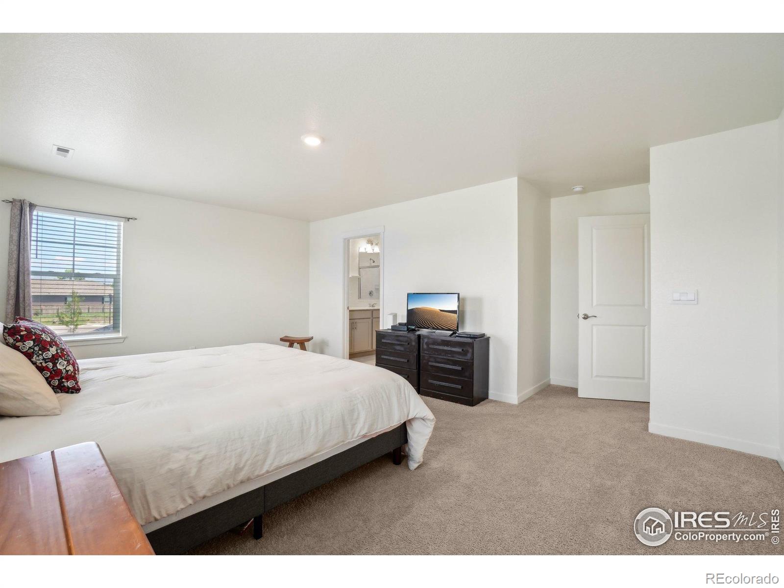 MLS Image #15 for 1800  vantage parkway,berthoud, Colorado