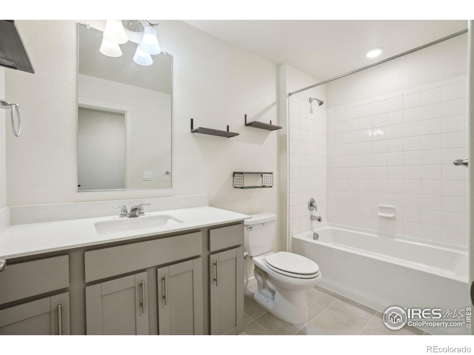 MLS Image #22 for 1800  vantage parkway,berthoud, Colorado