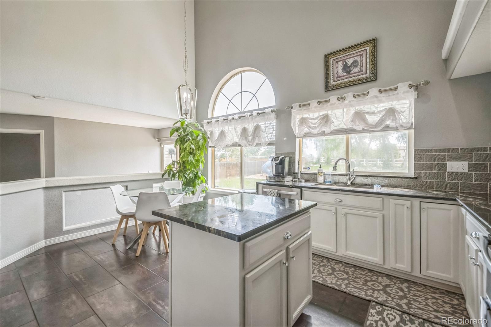 MLS Image #10 for 20338 e 48th drive,denver, Colorado