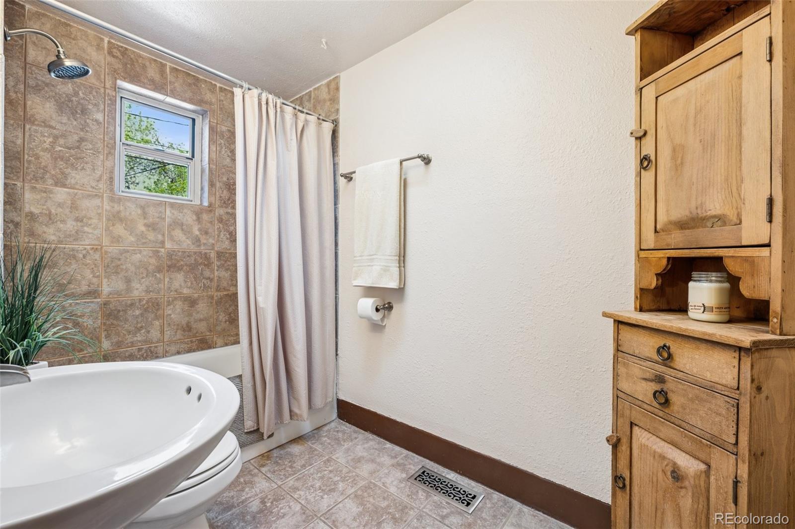 MLS Image #11 for 2119 w pikes peak avenue,colorado springs, Colorado