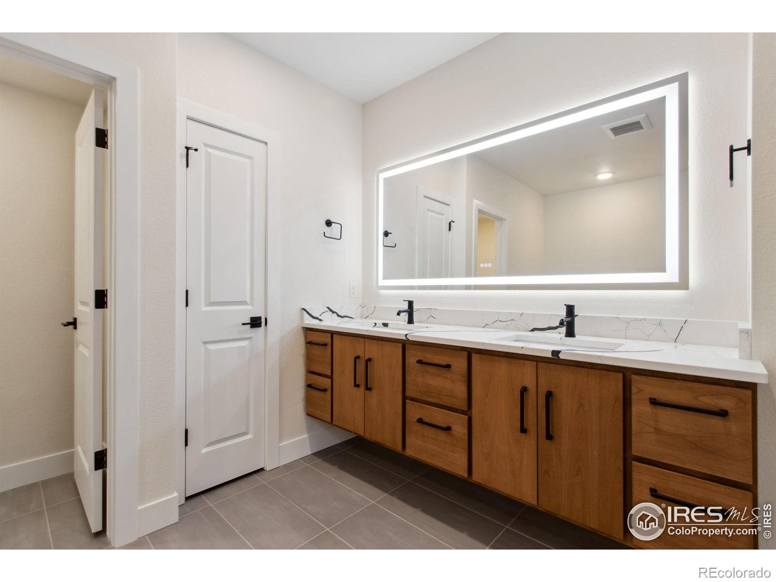 MLS Image #29 for 2712  bluewater road,berthoud, Colorado