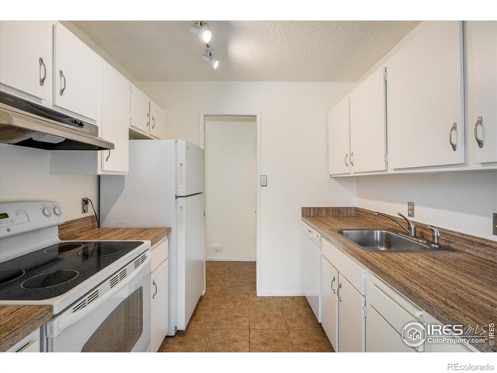 MLS Image #10 for 850  20th street,boulder, Colorado