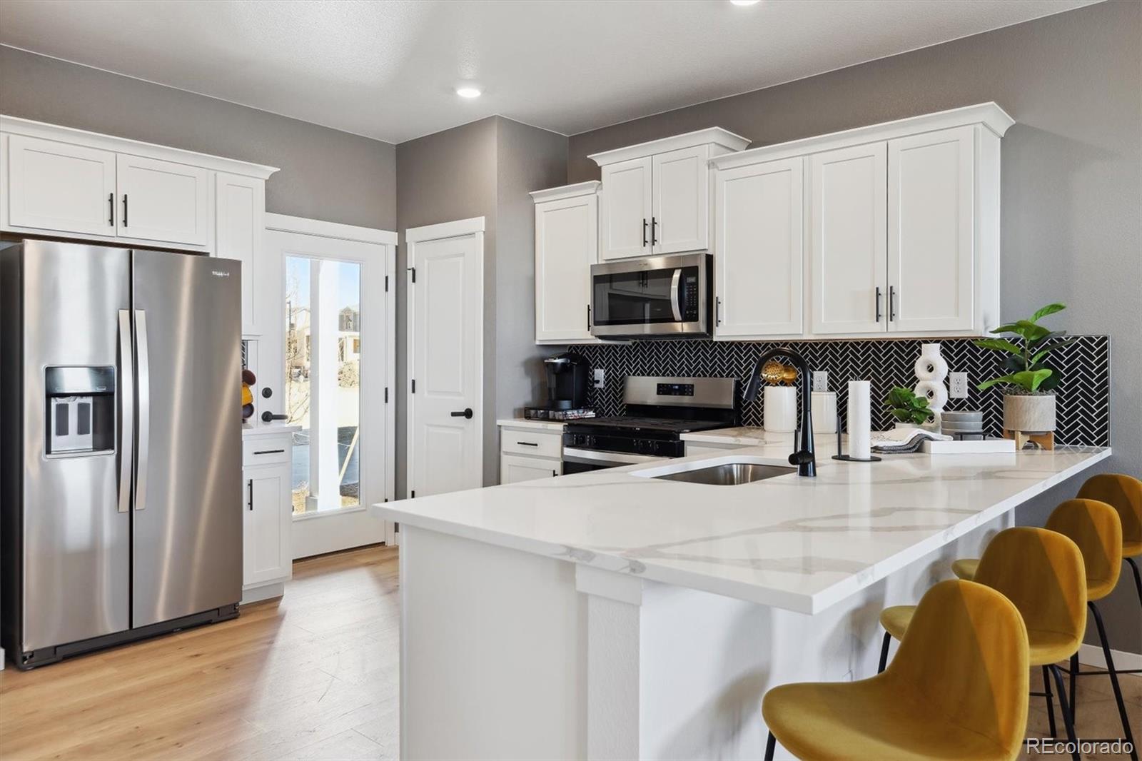 MLS Image #7 for 22203 e 6th place,aurora, Colorado