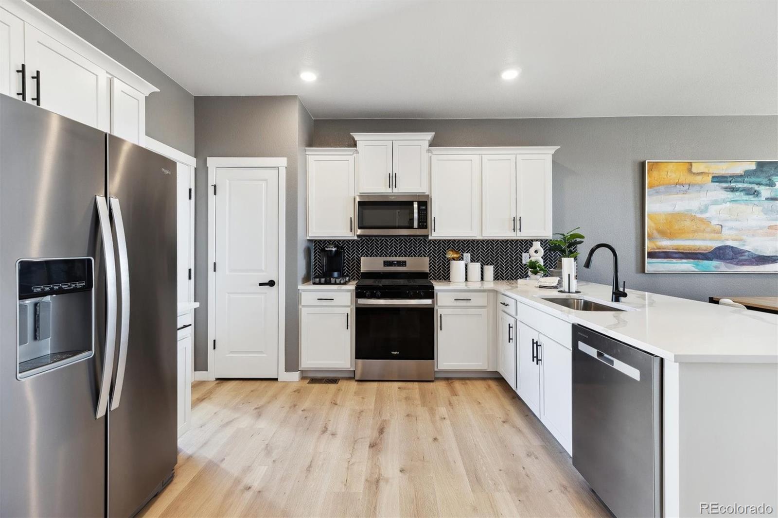 MLS Image #8 for 22203 e 6th place,aurora, Colorado