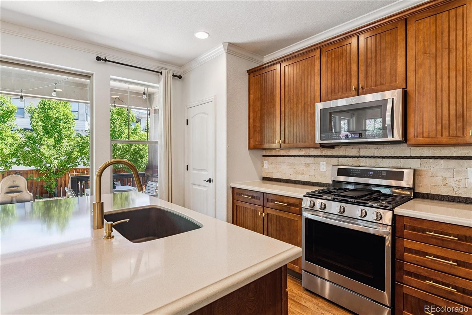 MLS Image #14 for 8695 e 49th place,denver, Colorado