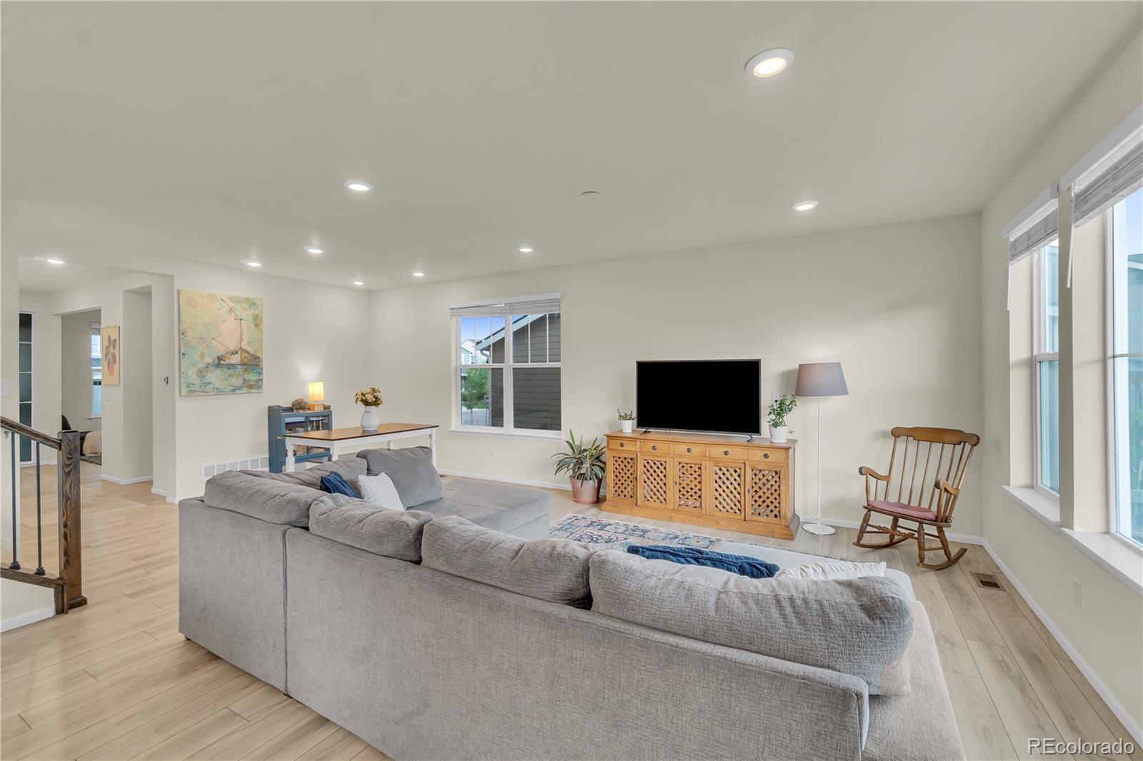 MLS Image #11 for 4884  st vrain road,firestone, Colorado