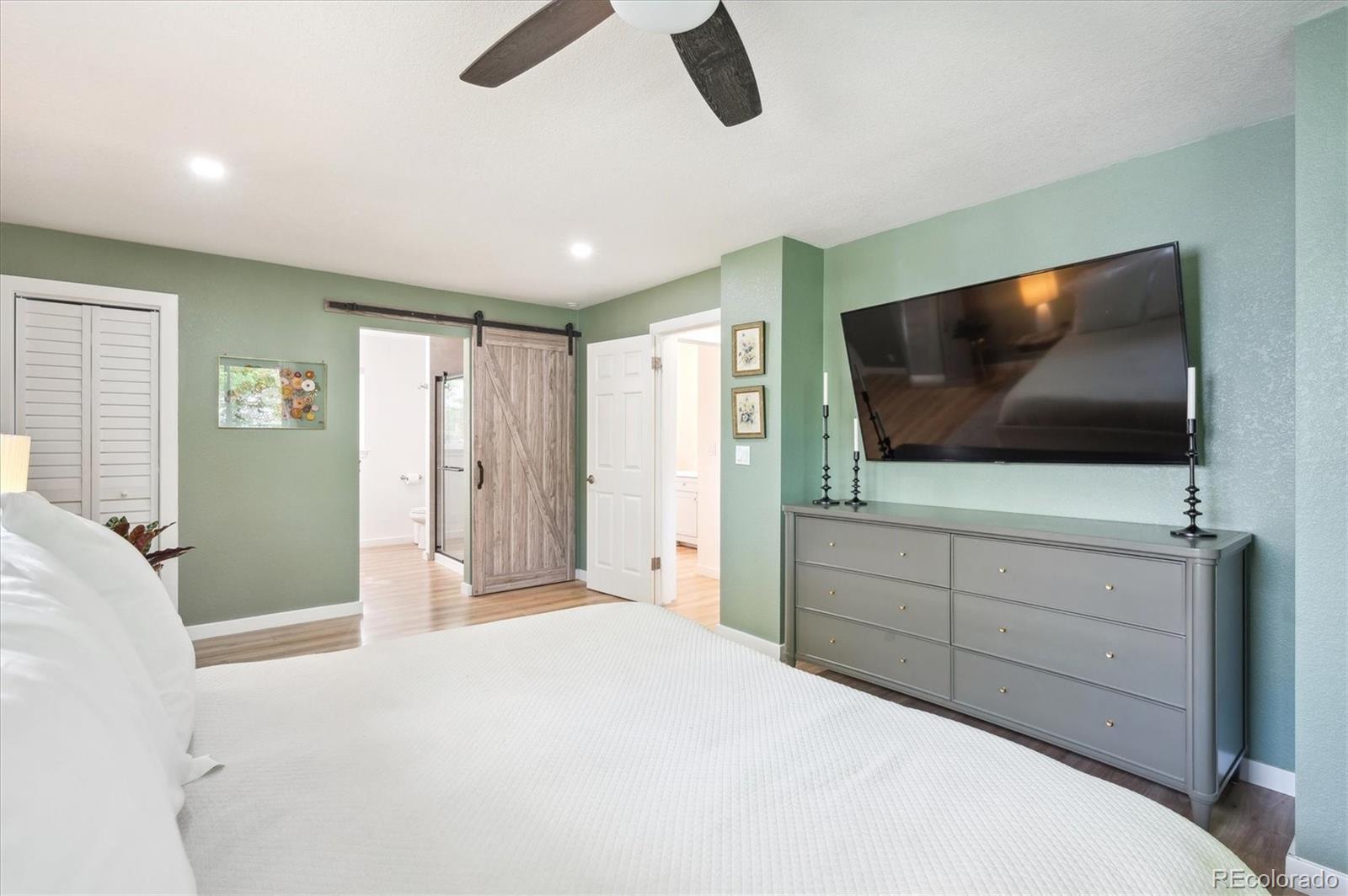 MLS Image #13 for 1888 s filbert court,denver, Colorado