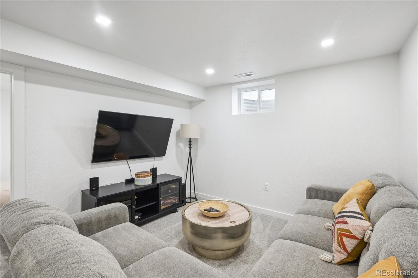 MLS Image #19 for 1888 s filbert court,denver, Colorado