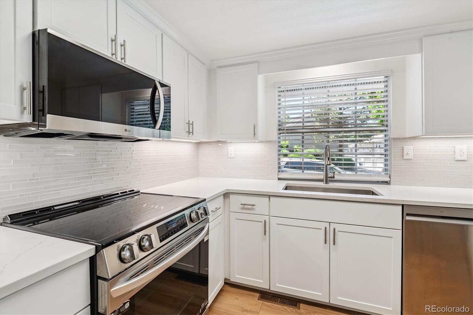 MLS Image #10 for 2881 w long drive f,littleton, Colorado